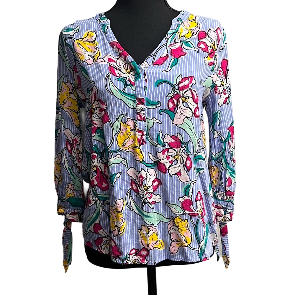 Apt. 9 Iris Floral V-Neck Rayon Blouse size Medium